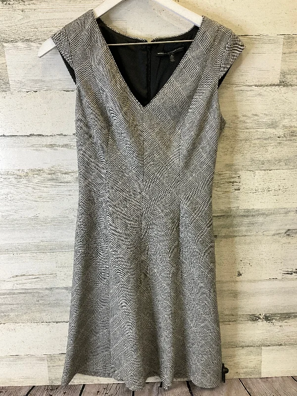 Clearance Sale Dress Casual Midi By White House Black Market In Black & White, Size: Xs