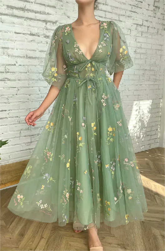 Discount Mania Flowy Green V-Neck Floral Lace Tea Length Prom Dress